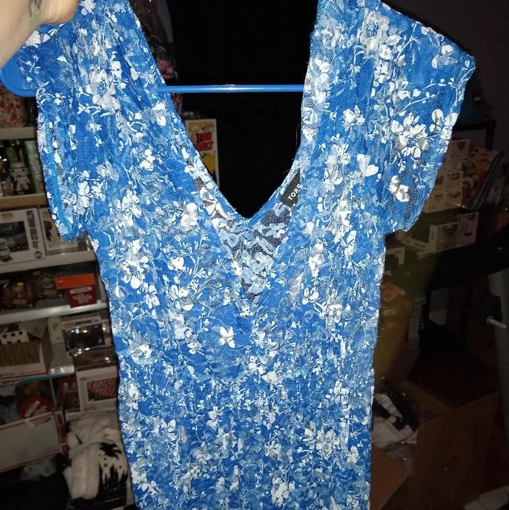See through blue and white floral size 1
